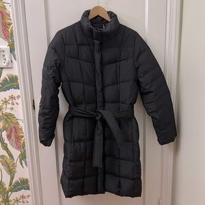 Calvin Klein Black Puffer Jacket - Size M - Down Feathers